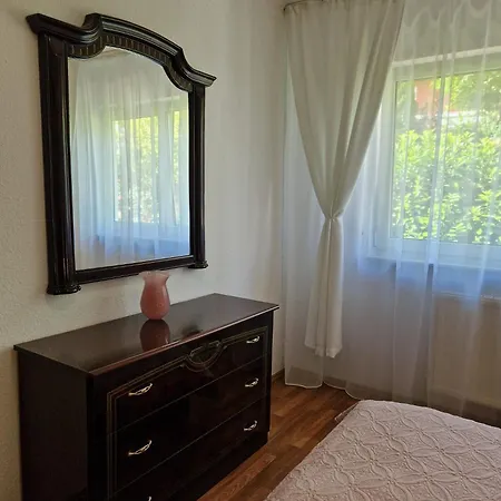 Ferienwohnung Anna * 厄林根